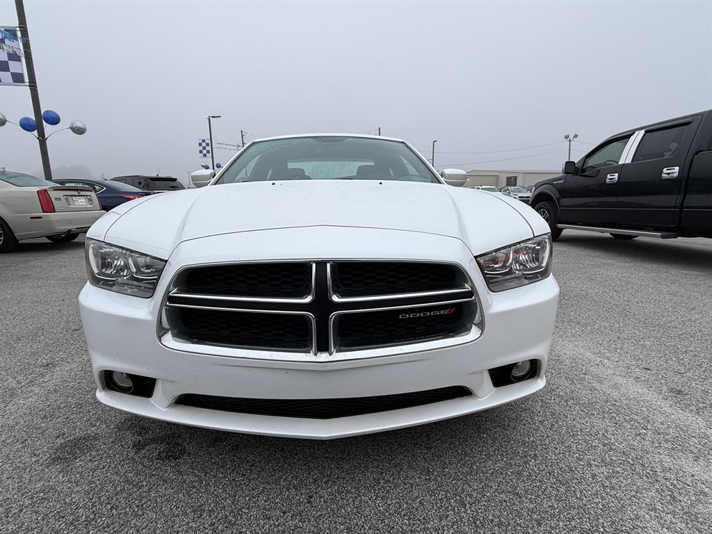 2014 Dodge Charger SXT's photo