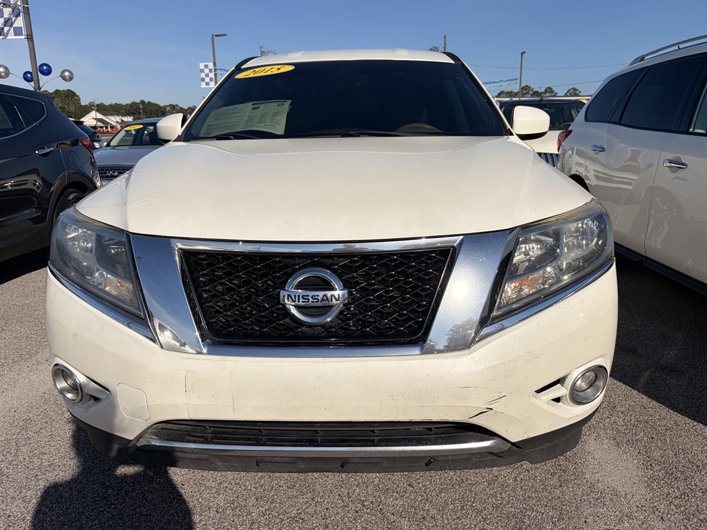 2015 Nissan Pathfinder SL 2WD's photo