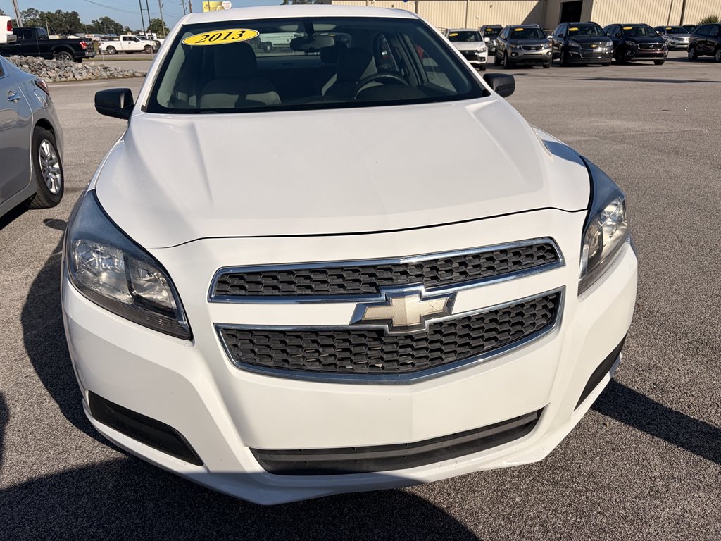 2013 Chevrolet Malibu's photo