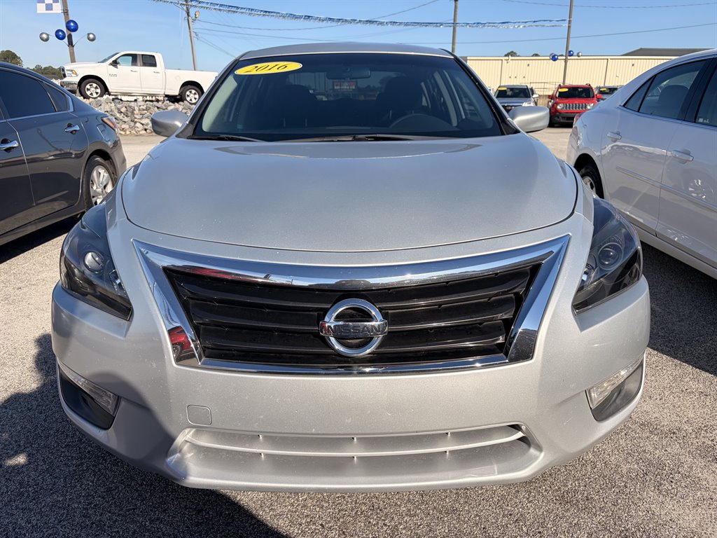 2015 Nissan Altima 2.5 S's photo